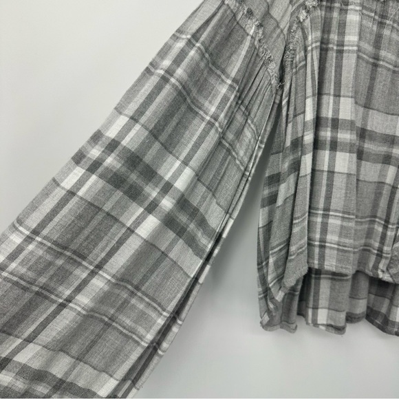 Cloth & Stone Anthropologie Gray White Plaid Top Pleats XS Cropped | G1868 - Picture 2 of 9